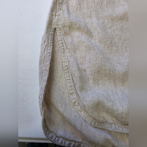 Old Navy Boyfriend Linen Blend Button Up Shirt Medium Relaxed High Low Costal - Picture 3 of 8